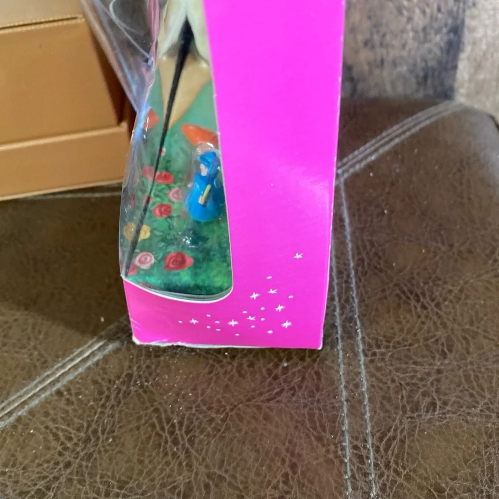 Princess Sleeping Beauty Doll Magical Pony And Merriweather Playset 2001 Retired